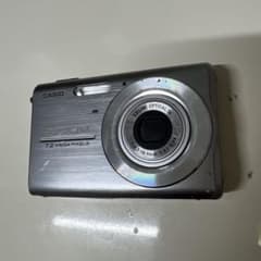 CASIO EX-Z75 7.2メガピクセル コンパクトデジタルカメラ