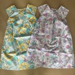 花柄ノースリーブワンピース 2枚セットのサムネイル