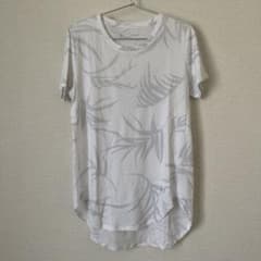 アンダーアーマー　レディース　Tシャツ　XLサイズのサムネイル