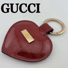 GUCCI グッチ GGロゴ レッド ハート型キーホルダー エナメル - メルカリ