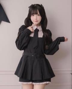 pium ネクタイ付きプリーツセットアップのサムネイル