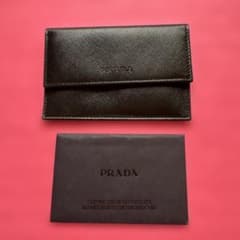 PRADA 名刺入れ　サフィアーノ　ブラック PRADA 名刺入れ サフィアーノレザー ブラック - メルカリ