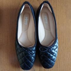 フラットパンプスのサムネイル