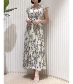 最終【未使用】snidel プリーツオーナメントプリントワンピース 0サイズのサムネイル
