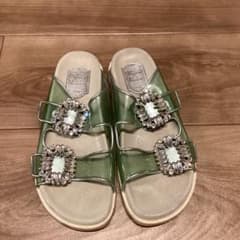 Roger Vivier クリスタルバックル サンダルのサムネイル