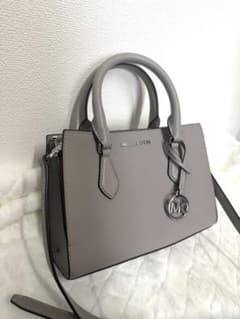 「MICHAEL KORS 2WAYバッグ 新品未使用」のサムネイル