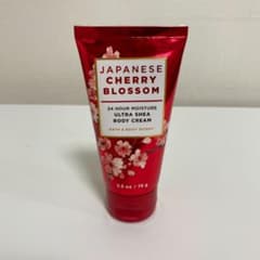 【新品未使用】bath and body works ボディクリームのサムネイル