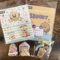 shooky 쿠키 매력 코트 + 아크릴 열쇠 고리 + 자석