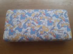 未使用　Donald Duck ラウンドファスナー長財布のサムネイル
