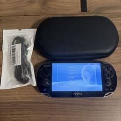 PlayStation Vita PCH-1000 メモリーカード、ケース付きのサムネイル