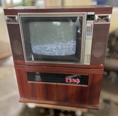 【希少・当時物】東芝 家具調カラーテレビ 20G683 ときめき 格納リモコン付 希少・当時物】東芝 家具調カラーテレビ 20G683 ときめき 格納リモコン