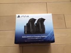 値下げDUALSHOCK4 Charging Station　充電スタンド　中古のサムネイル