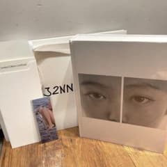 JENNIE J2NNI5 POP UP ジェニ 特典付 写真集 - メルカリ
