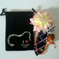 MOROKOBARブローチ　最終サマーセールのサムネイル
