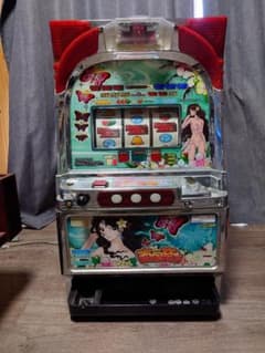 最後のお値下げ！早い者勝ち！4号機 スロット 南国育ち まどかパネル m21571296646_1.jpg?1756798390