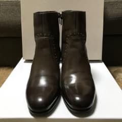 PIEDI NUDI 本革ショートブーツ22103のサムネイル