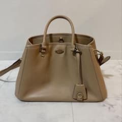 COACH コーチ バック 2way レザー ベージュ ゴールド金具 肩掛けのサムネイル
