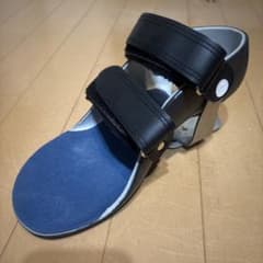 装具 骨折 右足 義足 踵骨骨折用装具 グラファン - メルカリ
