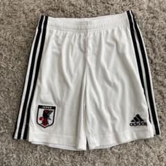 アディダス　サッカーハーフパンツ　160のサムネイル