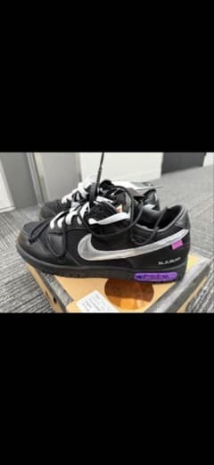 Off-White × Nike "Black 50" Dunk 値下げ交渉可のサムネイル