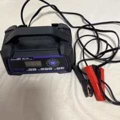 MP-220 12V自動充電式バッテリー充電器のサムネイル