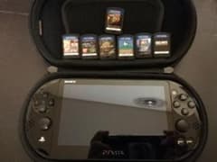 PlayStationvitaとカセットとケースのサムネイル
