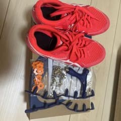 asics陸上競技用スパイクシューズセット22.5センチのサムネイル