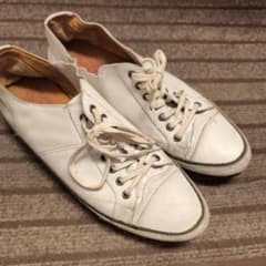 WHOOP DE DOO White Leather Casual Sneakers, Size 26.5