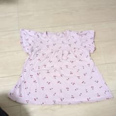 さくらんぼ柄 フリル袖 Tシャツ 130cmのサムネイル