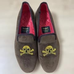Tricker's スカル刺繍 ベルベット ルーム・シューズ UK7のサムネイル