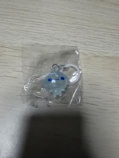 半透明 クラゲ キーホルダー カプセルトイのサムネイル