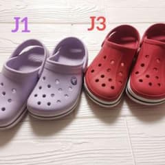 crocs クロックス サンダル 2足【J1(19.5㎝)・J3(21㎝)】のサムネイル