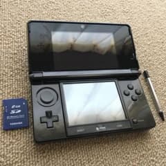 3ds 本体、純正タッチペン、2GBのSDカードのサムネイル