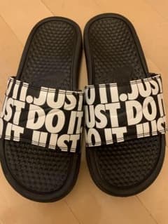 NIKE ナイキ ベナッシのサムネイル