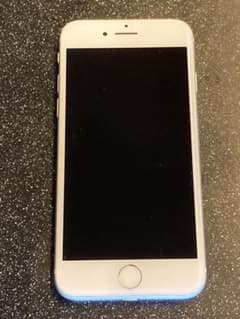 【iPhone8  64GB】SIMフリー　美品のサムネイル