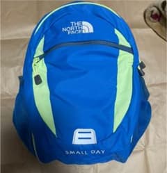 ノースフェイス リュック　small dayのサムネイル