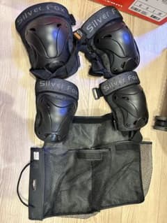 Silver FoxプロテクターセットLサイズ(肘と膝) ※wristなしのサムネイル