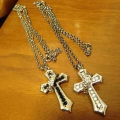 ☆クロスネックレス☆ Black,Whiteのサムネイル