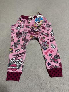 新品　LOVE REVOLUTION パンツのサムネイル