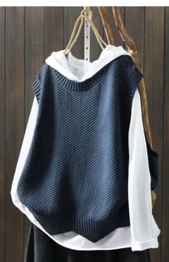 新品・未開封　無地　ラウンドネックベストのサムネイル