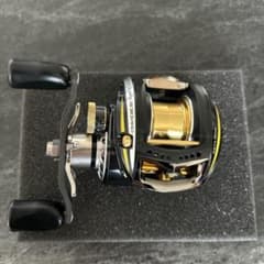 リール Abu Revo LTZ AE74 ZPI HBF ik combi Abu Revo LTZ AE74 ZPI HBF ik combi - メルカリ