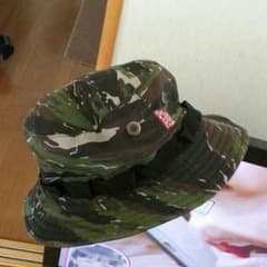 リバーシブルハットのサムネイル