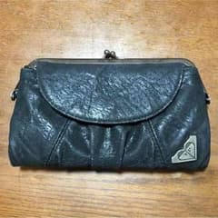 お値下げしました…ROXY がま口財布のサムネイル
