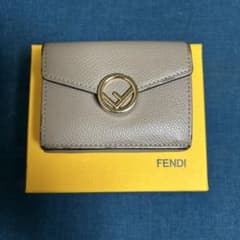FENDIミニ財布のサムネイル