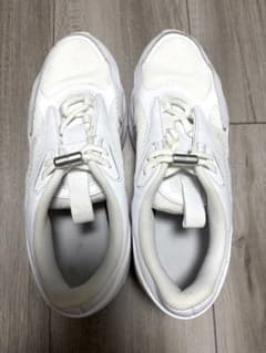 NIKE ナイキ AIR MAX ボルトジュニア スニーカー ホワイト 23㎝のサムネイル