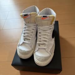 【箱あり】NIKE W BLAZER MID ‘77【25.5cm】のサムネイル