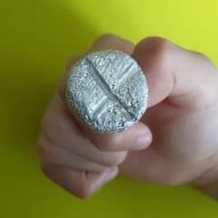 アルミ玉　メタルアルミコイン(小学生の作品)のサムネイル