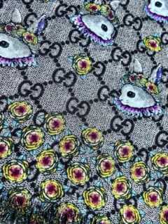 ヒグチユウコ❣️GUCCI コラボ GG柄ラビットスカーフ - メルカリ