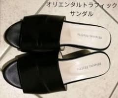 美品 黒サンダル　オリエンタルトラフィック☆*:.。のサムネイル