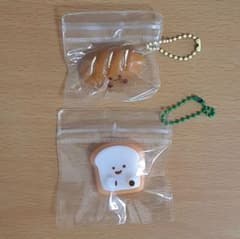 スクイーズパン キーホルダー 2個セットのサムネイル